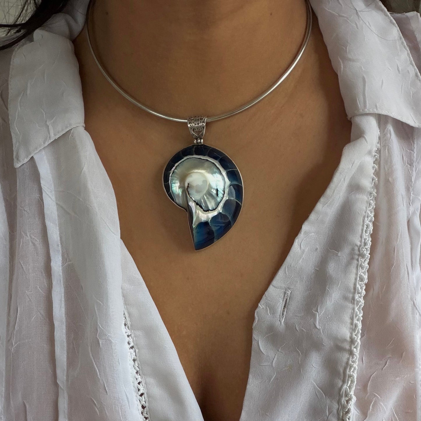 Blue Shell Collar Necklace