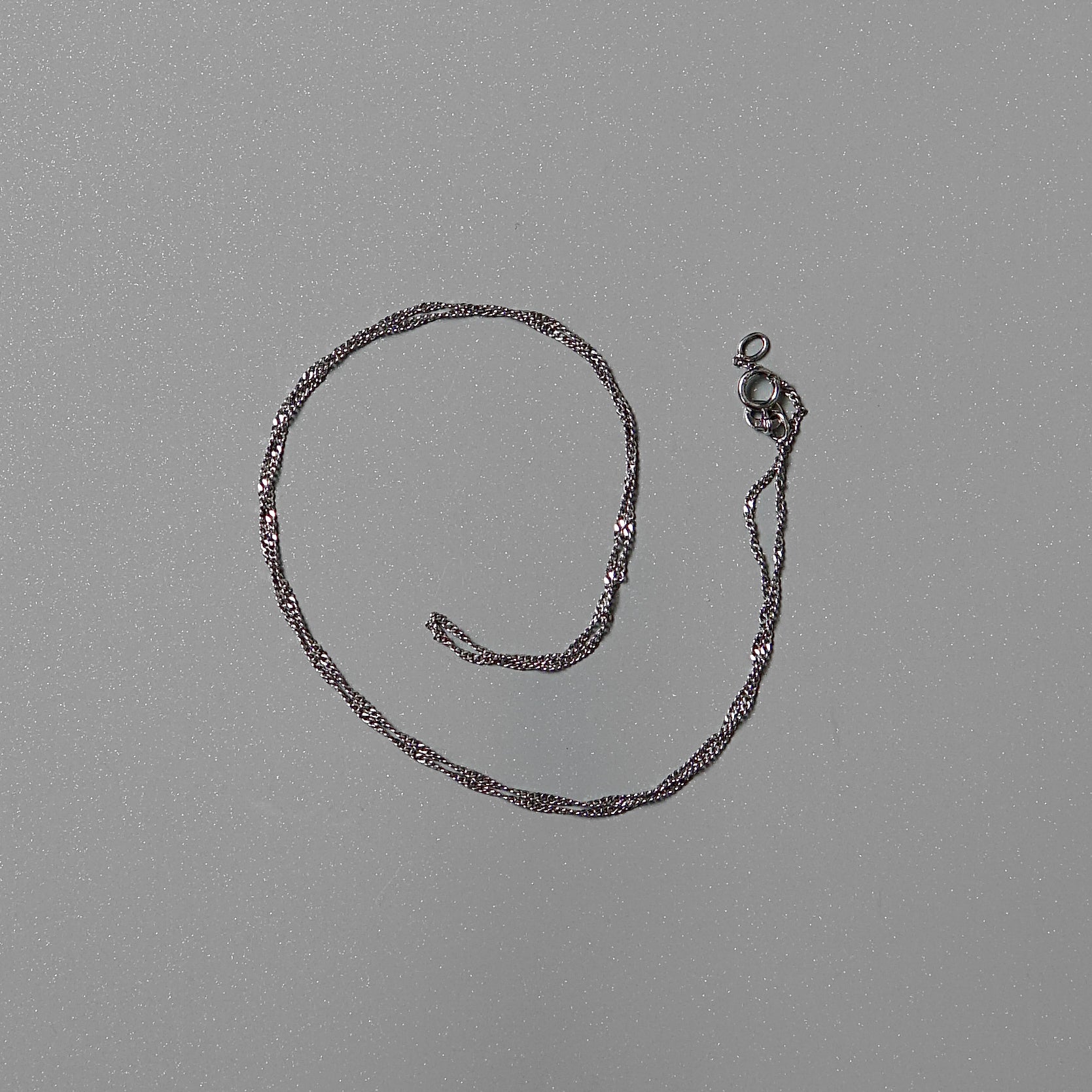 Twisted Chain