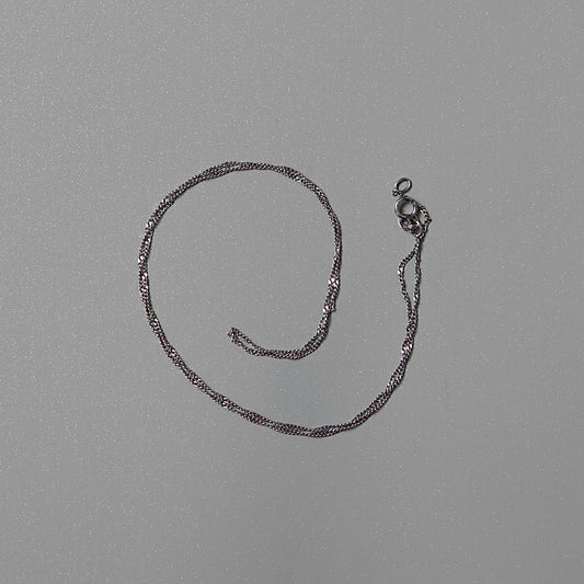 Twisted Chain