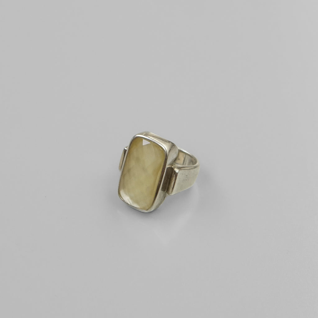 Yellow MOP Ring
