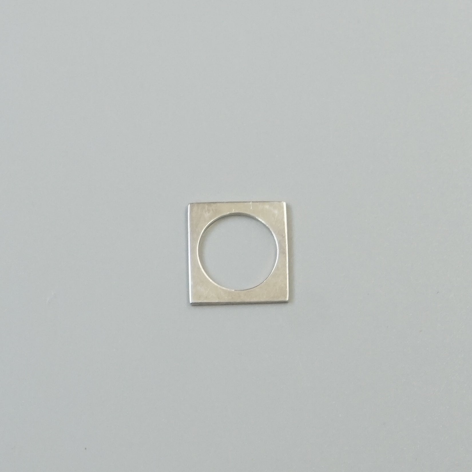 Thin Square Ring