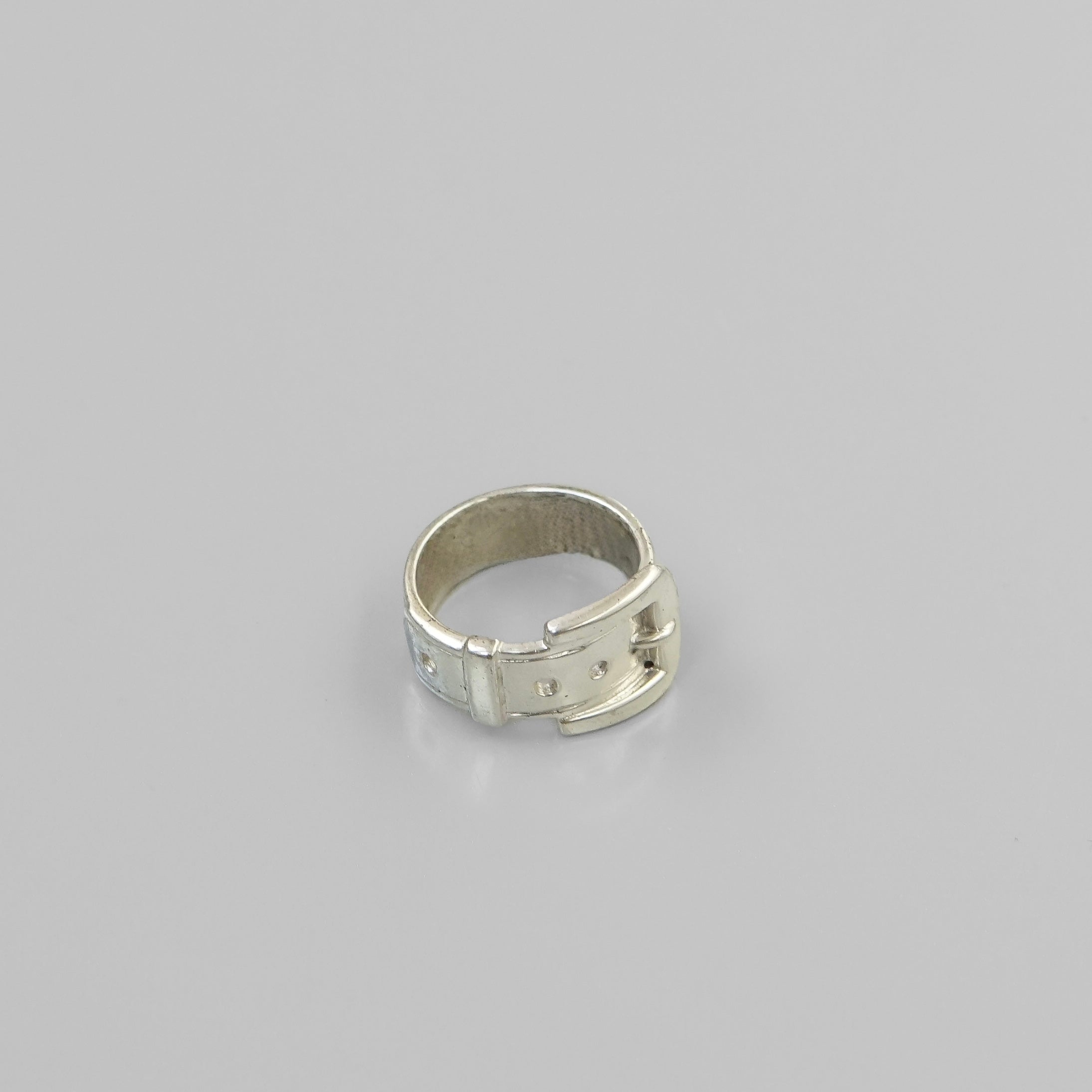 Buckle Ring