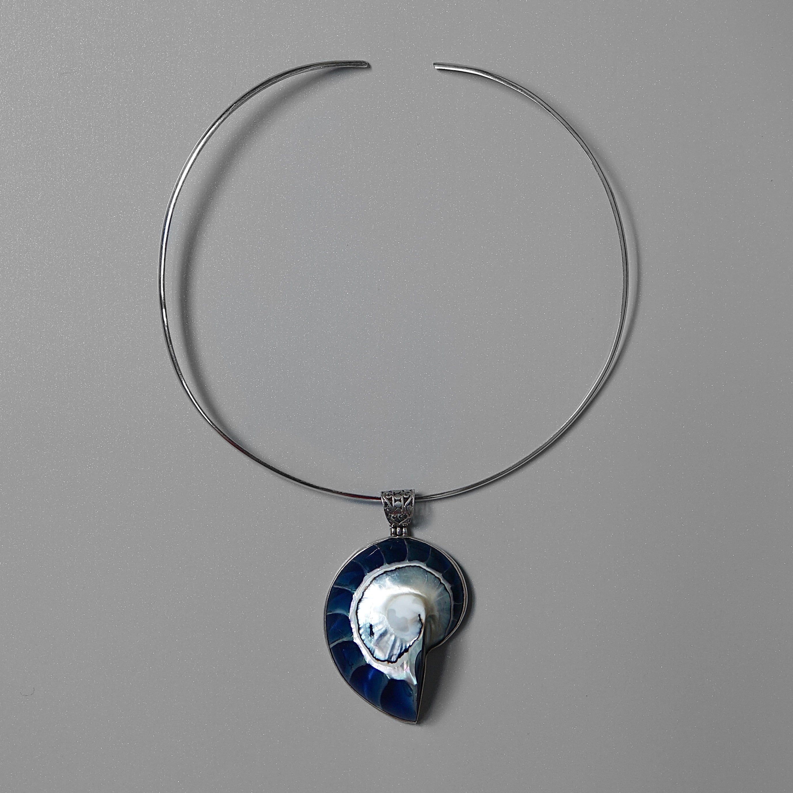 Blue Shell Collar Necklace
