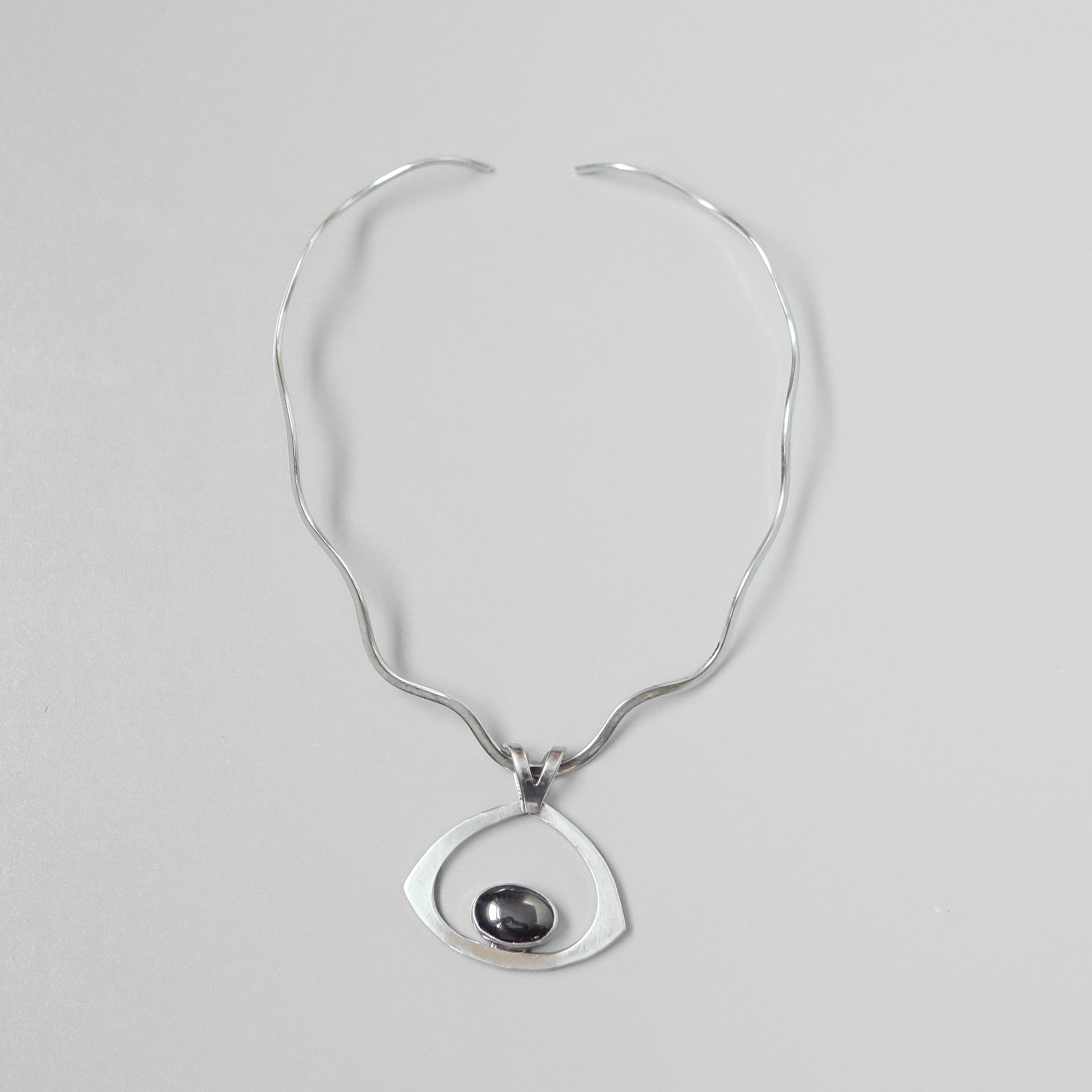 Wavy Hematite Collar