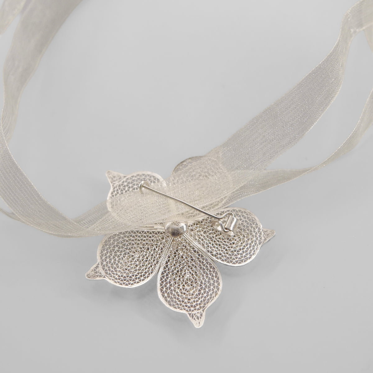 Flower Ribbon Necklace