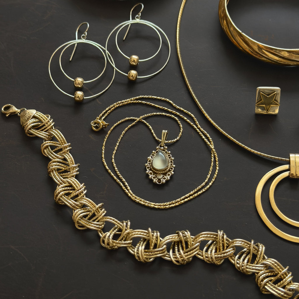 Gold Quartz Necklace